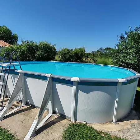 Дом отдыха Maison 4 Au Calme A 20 Min Des Plages De Royan Et De Saint Georges De Didonne Сожон