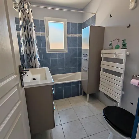Maison 4 Au Calme A 20 Min Des Plages De Royan Et De Saint Georges De Didonne Dom wakacyjny Saujon
